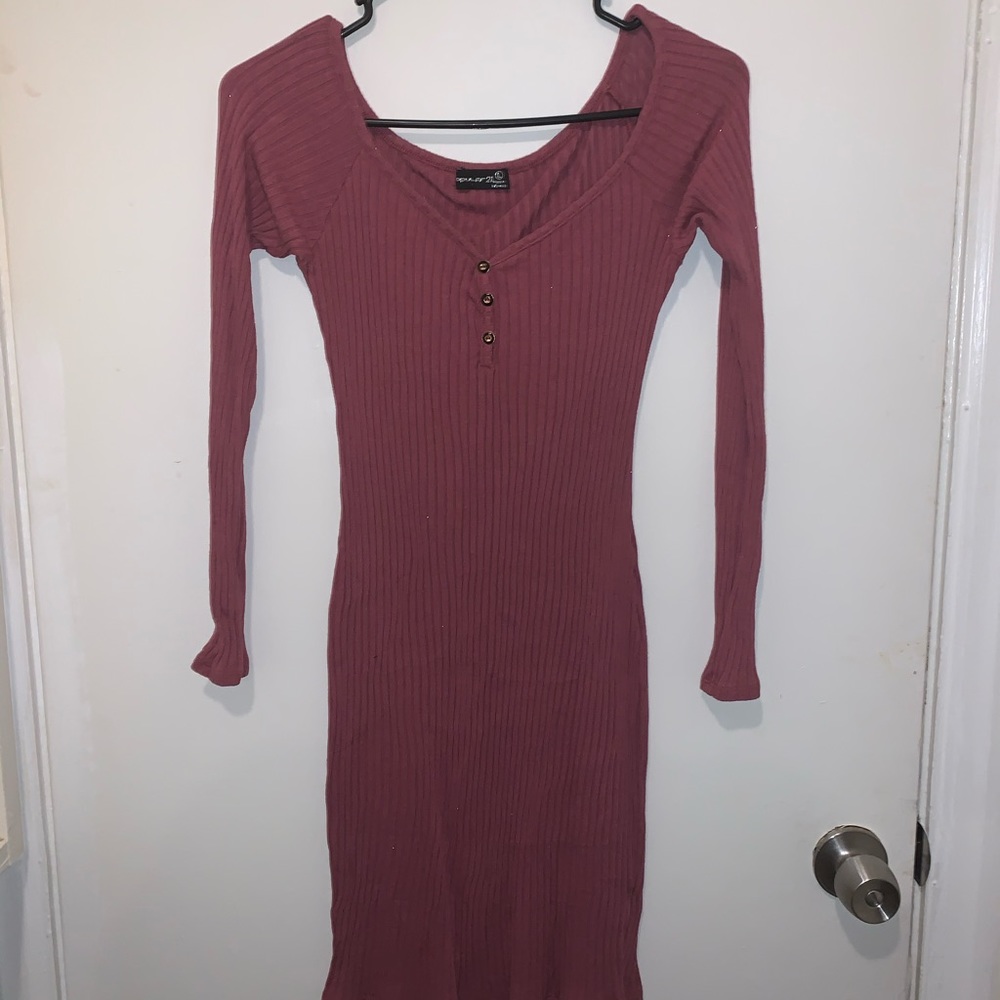 Dress - Picture 2 of 4